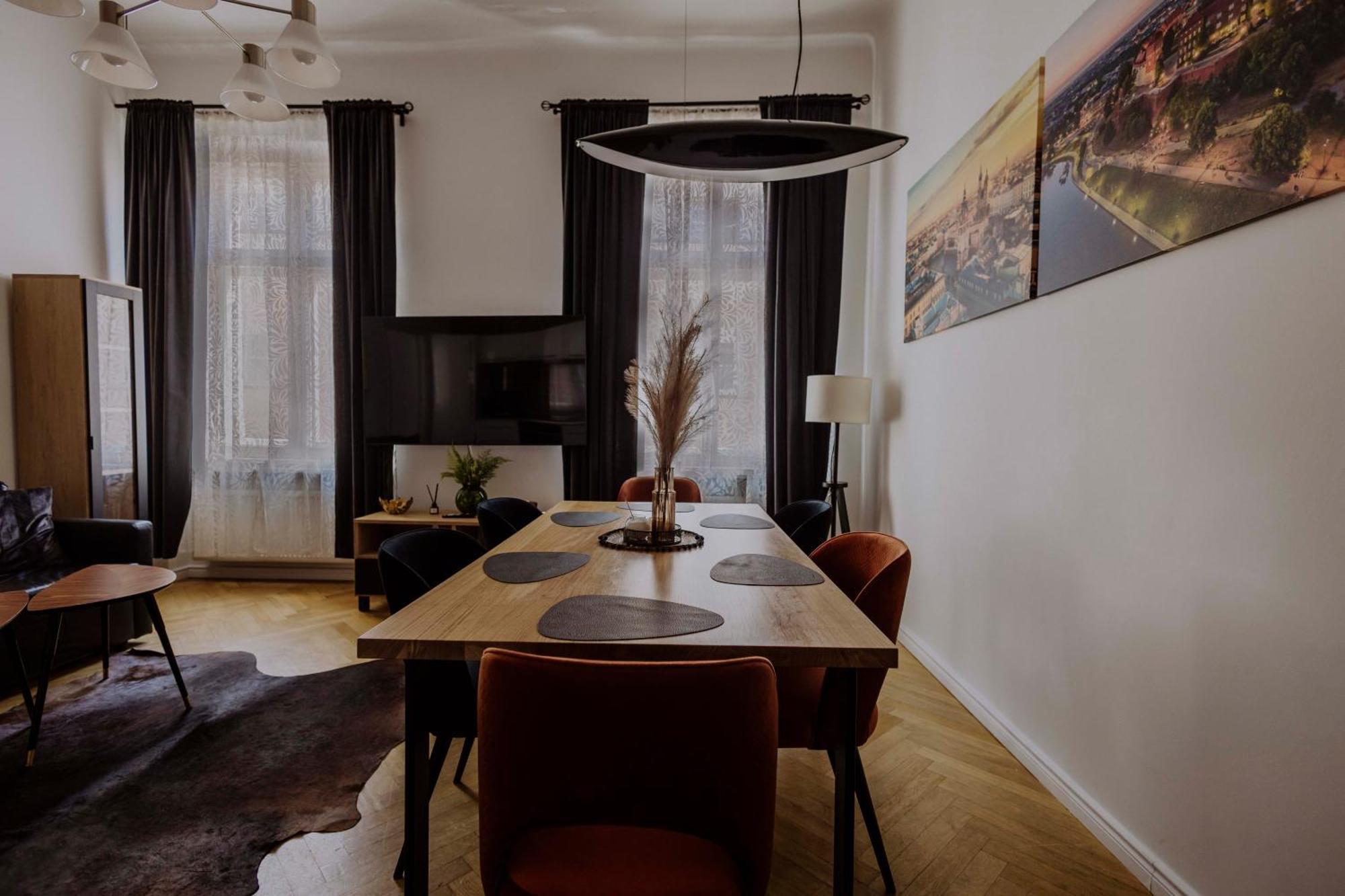 Golden Pearl - Main Square, 100 Sqm, 4 Rooms — Photos 2