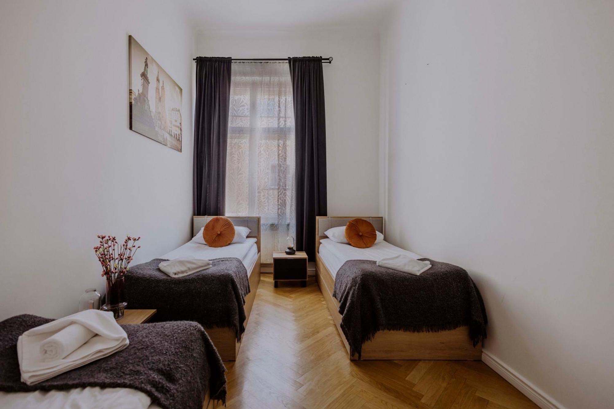 Golden Pearl - Main Square, 100 Sqm, 4 Rooms — Photos 3